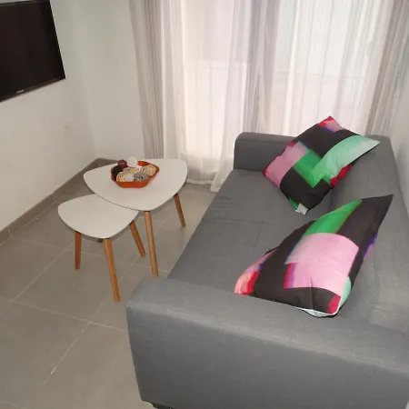 - Jinetes, 23 Aparthotel
