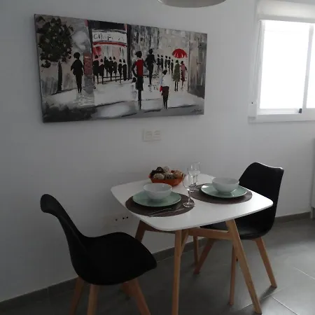 - Jinetes, 23 Aparthotel Malaga