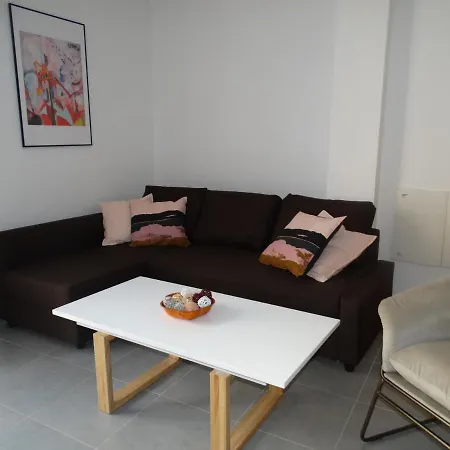 - Jinetes, 23 Aparthotel Malaga