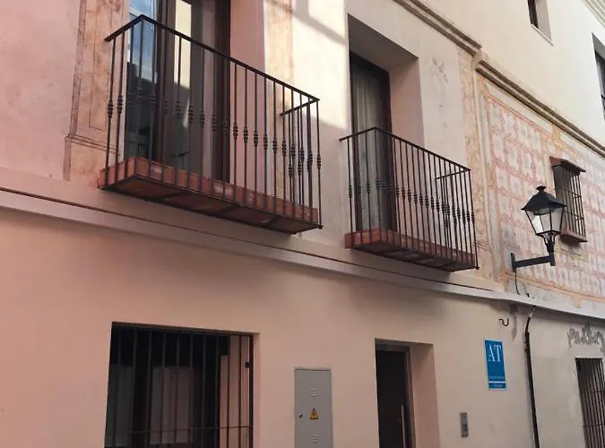- Jinetes, 23 Apart-hotel